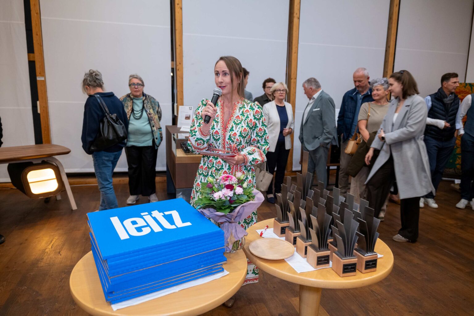 Dr Mag Sandra Ohms vom ORF O&Ouml; moderierte die Feier 2027 Foto Rudi Aigner