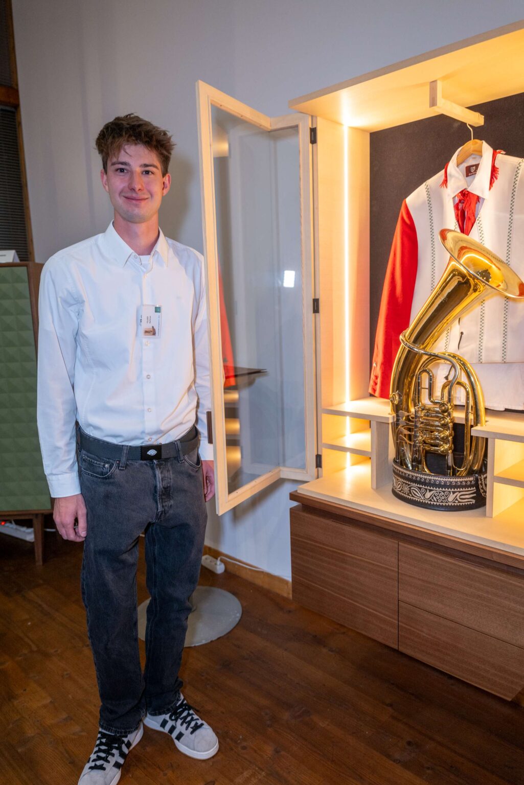 Mathias Felder mit Klang und Tracht Foto Rudi Aigner