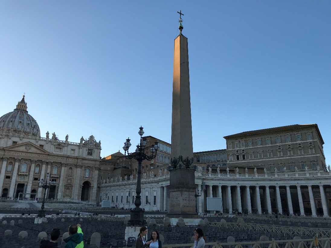 Der Vatikanische Obelisk LIGNORAMA Holz und Werkzeugmuseum