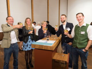 Die &quot;Most Kost&quot; von Paul Brenn (li.) wurde im Rahmen der Feier ihrer Bestimmung zugeführt.