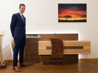 Das liebeste Möbel des Publikums: &quot;das Unscheinbare&quot; von Daniel Schantl