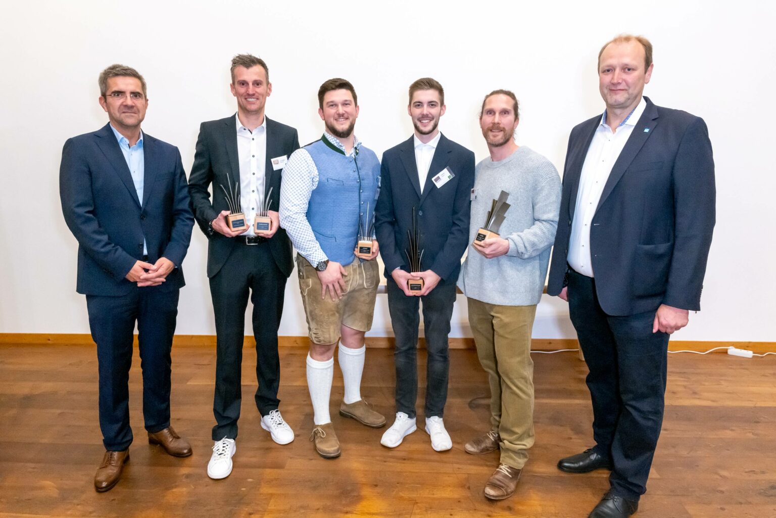 vlnr Christian Zahn Leitz Gerold Hatzmann Robert Hofer Robert Vrhovac Nico Seider Engelbert Tiefenthaler Leitzjpg